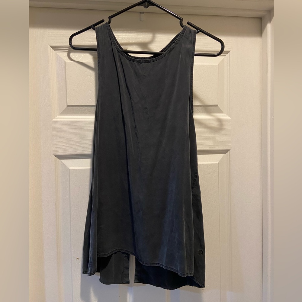 Lululemon shirt